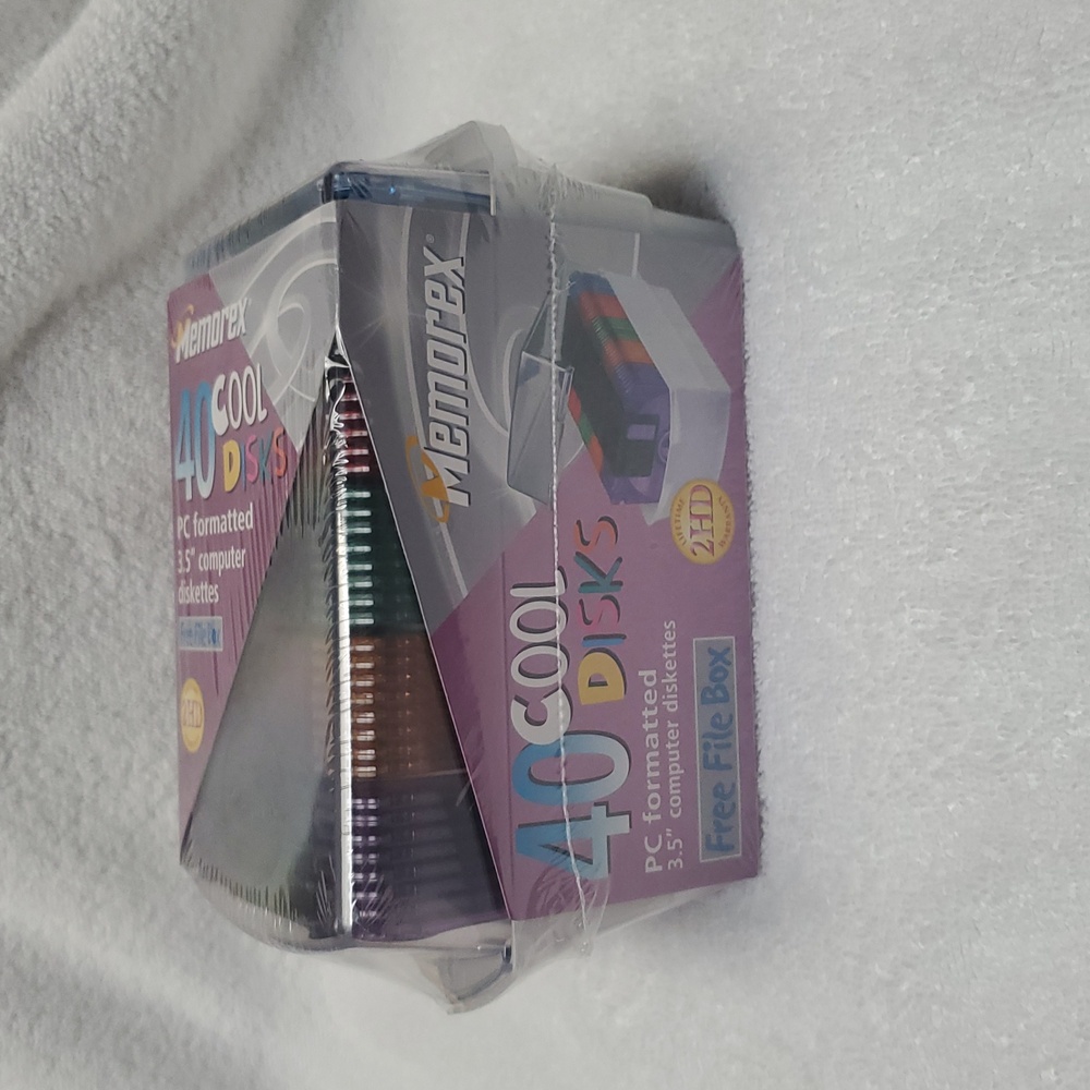 Memorex 40 Cool Disks 3.5" Computer Diskettes - Picture 2 of 7